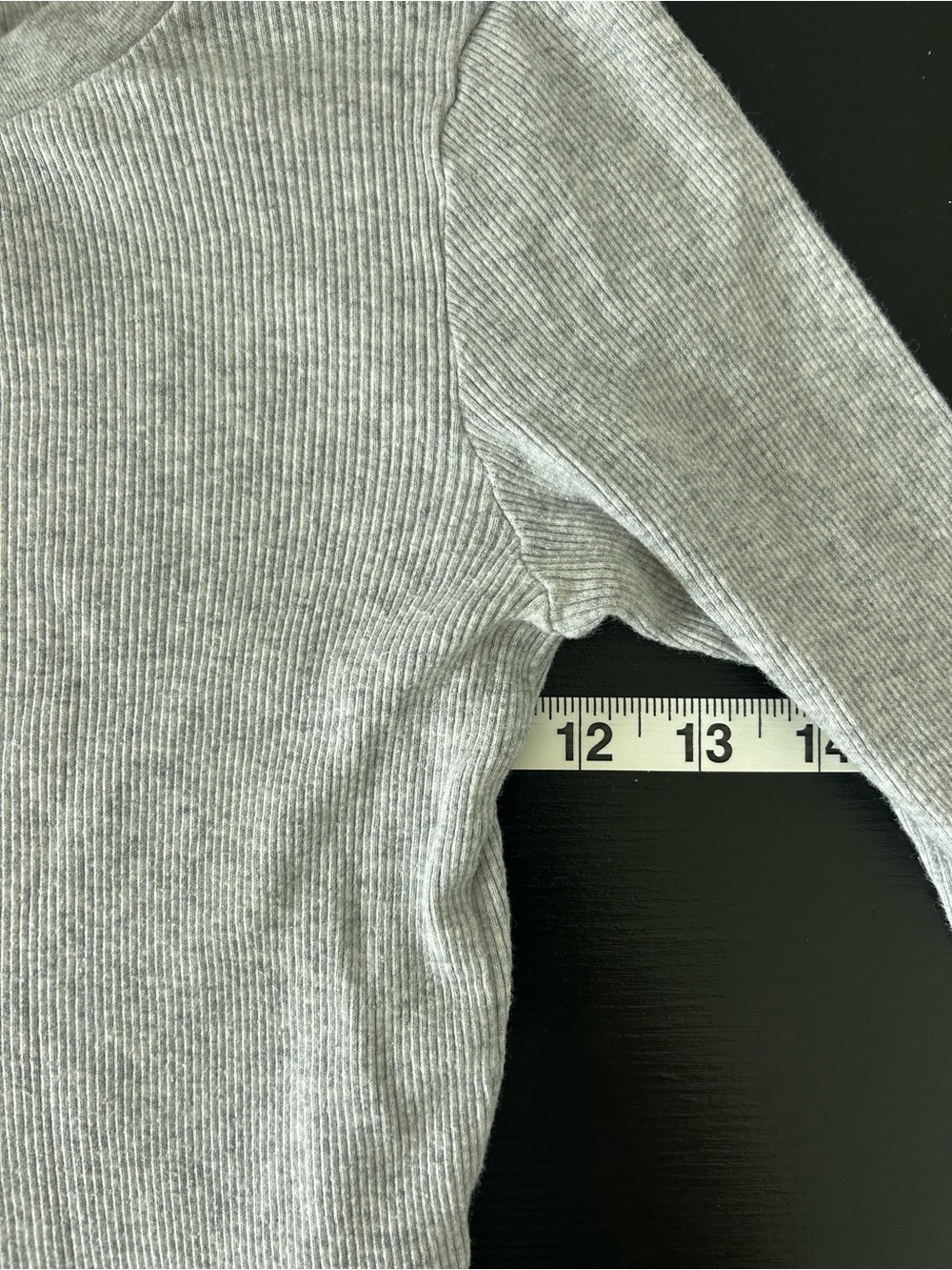 TNA Gray Ribbed Long Sleeve Cropped Tee - Picture 6 of 7